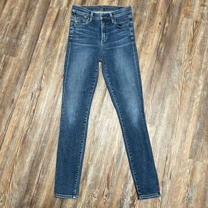Juniors jeans
